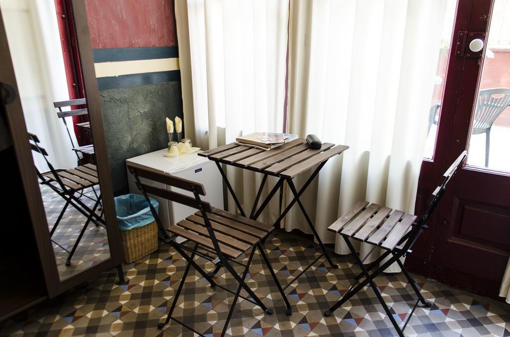 Hostel Bed & Art Barcelona Pokoj fotografie